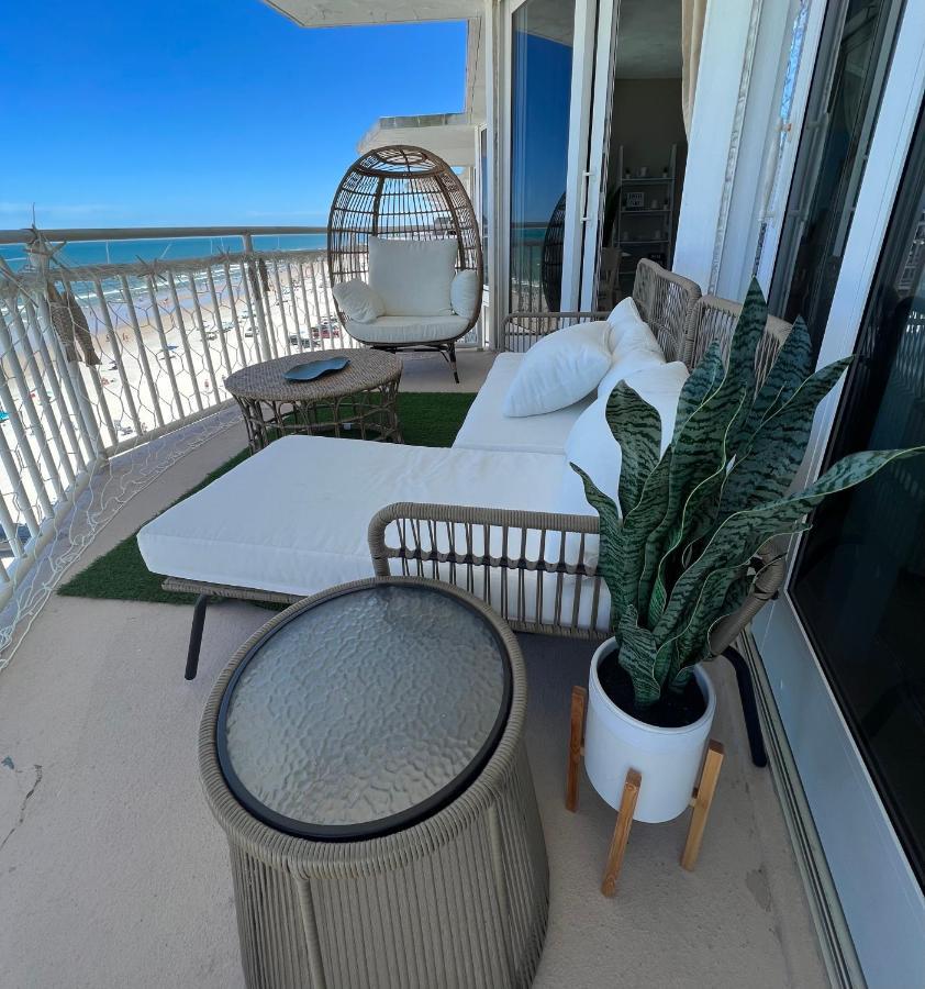 Beach Oasis 704 Lovely Daytona Ocean Front For 5 Sleeps Up To 12 Daytona Beach Exterior foto